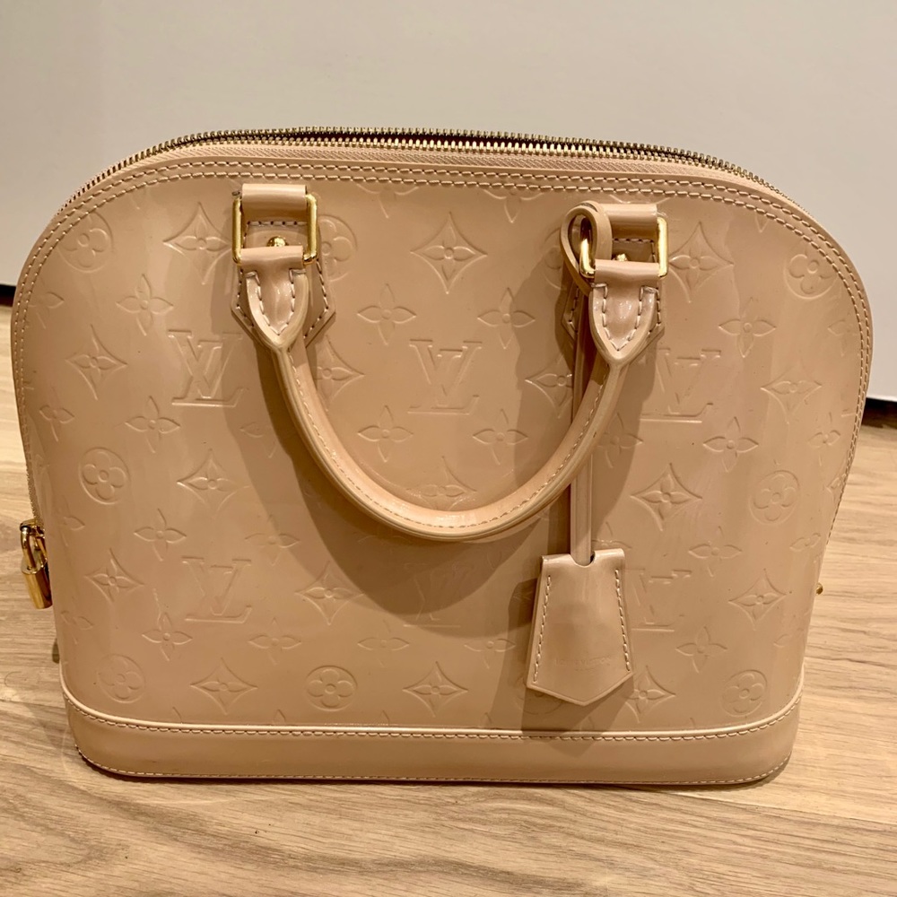 Louis Vuitton Alma Handbag Monogram Vernis PM